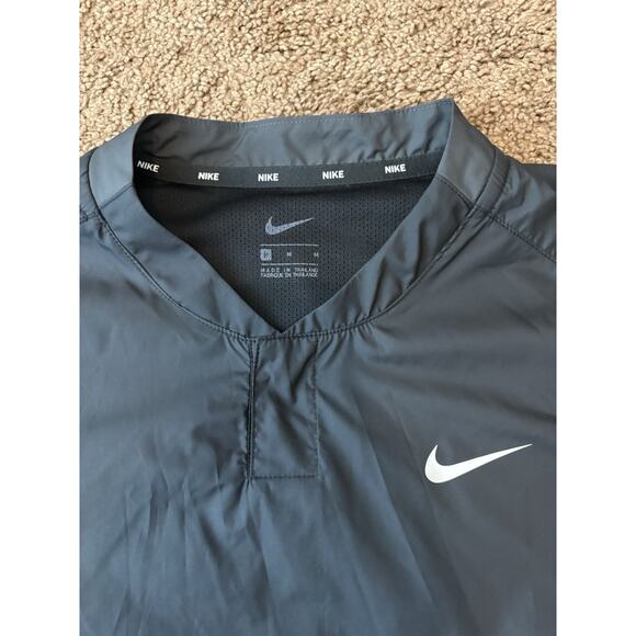 Nike women’s size M windshirt short sleeve softball - Picture 6 of 10